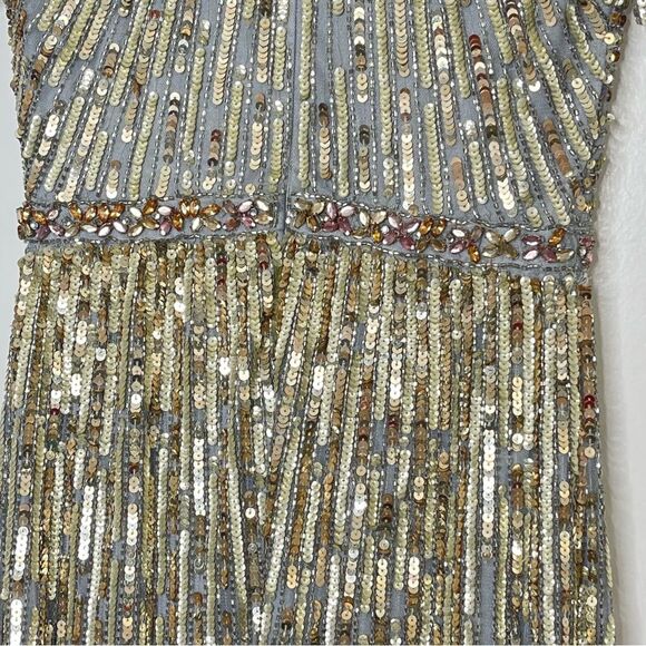 Mac Duggal 5538 Embellished V-Neck Butterfly Sleeve Column Platinum Gown, Size 4 - Picture 11 of 13